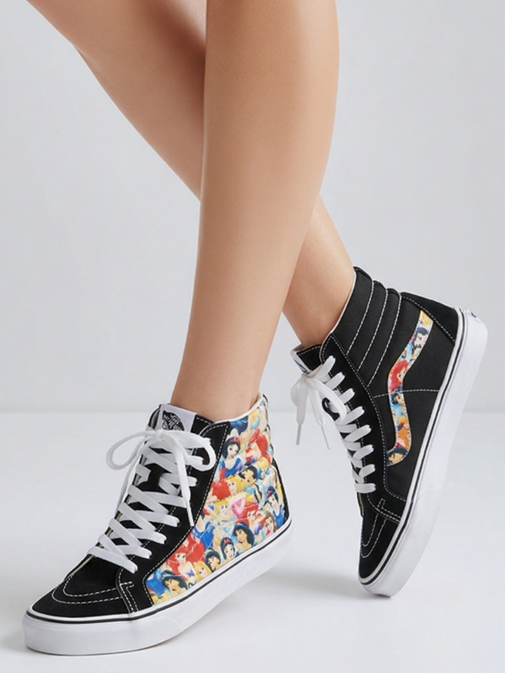 Vans SK8-Hi Women’s Disney Multi Princess Print Rare High‎ top size 10